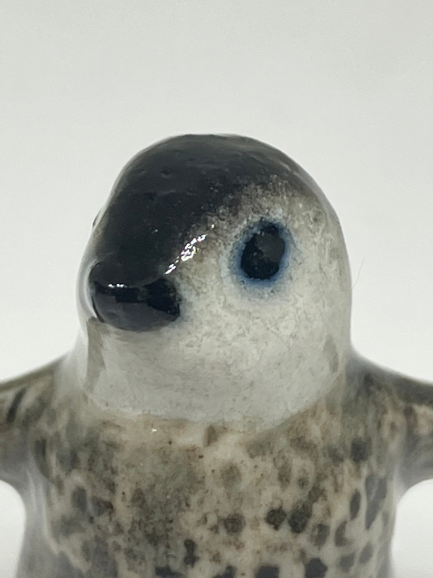 Miniature Porcelain Baby Penguin Bird Figurines Mini (1Pcs)