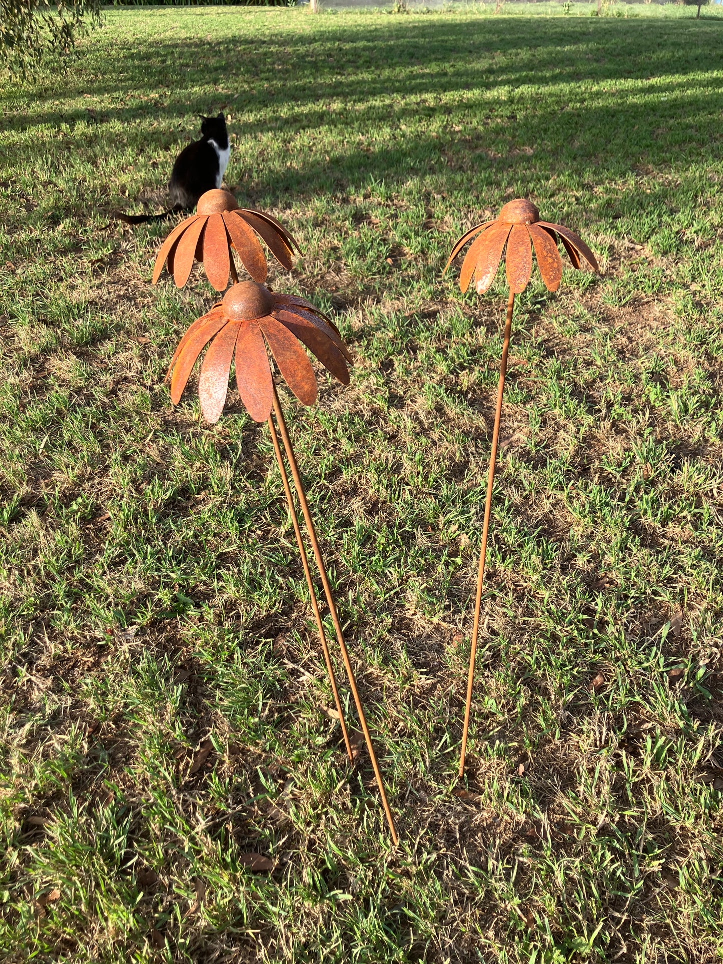 Rusty Daisy Garden Stake