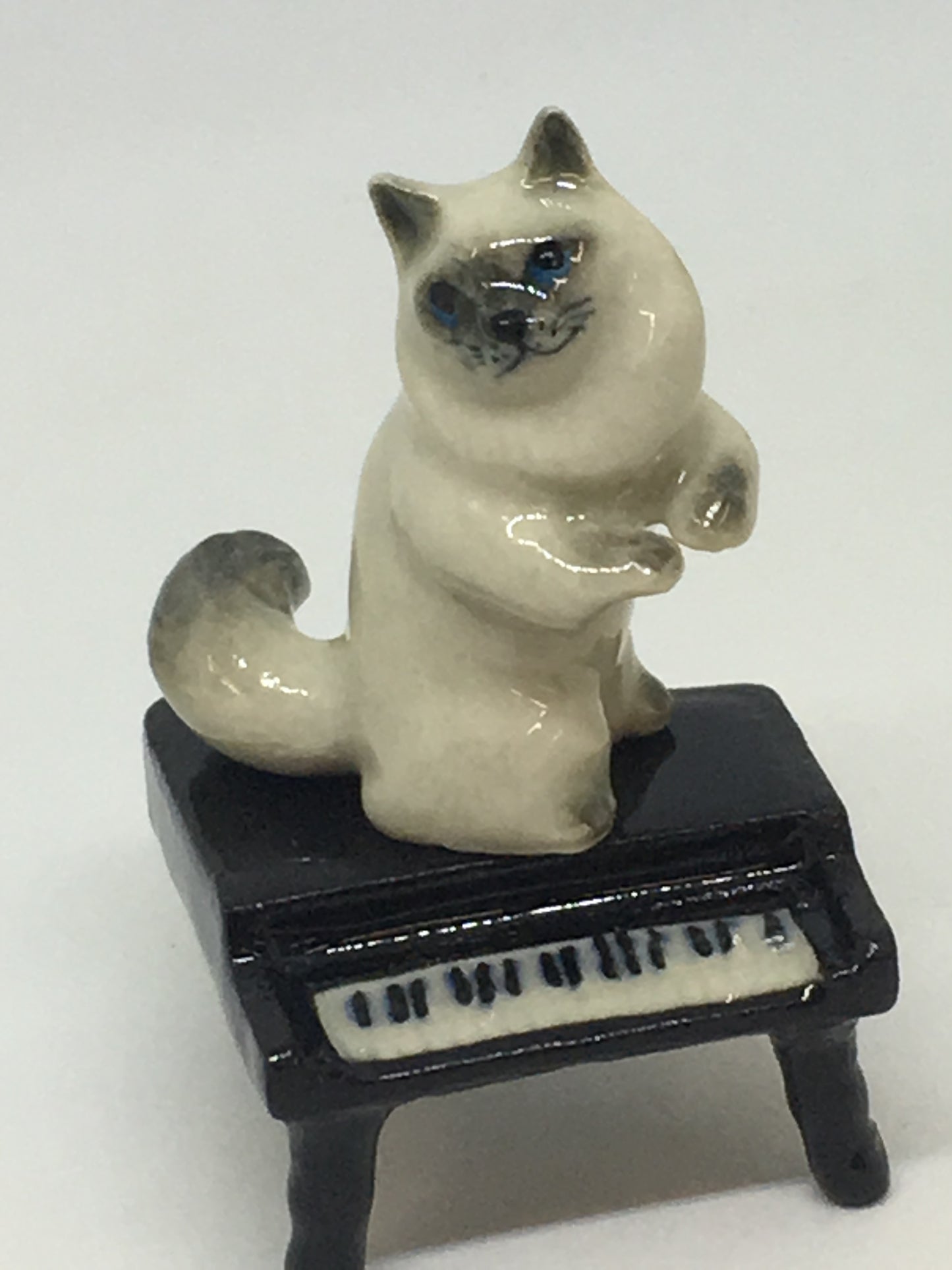 Miniature Porcelain Cats Kittens Hand Painted Rag Doll Cat Playing Piano