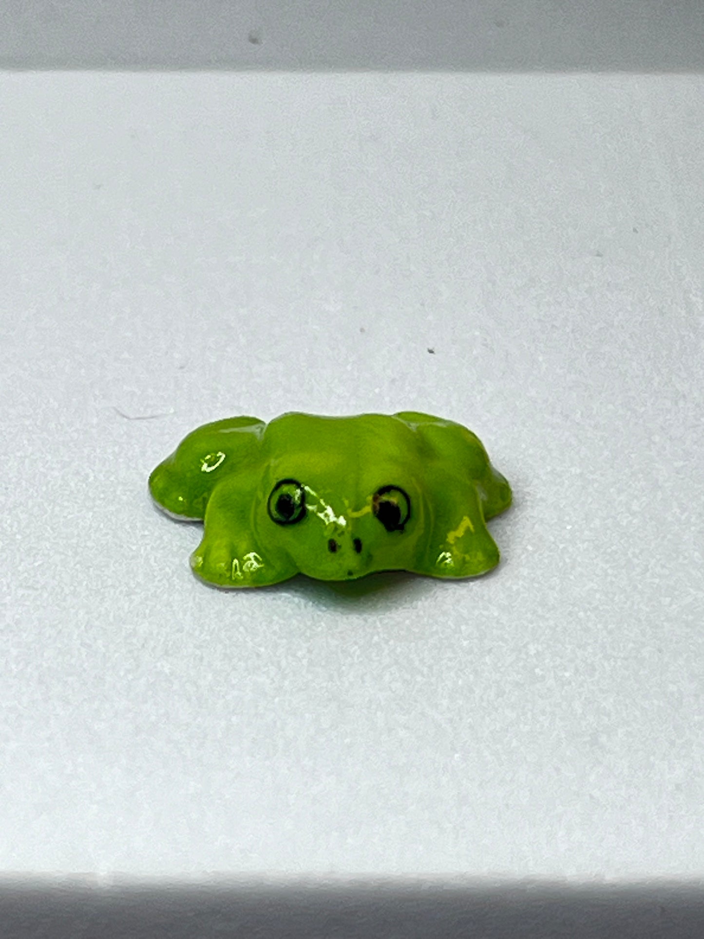 Miniature Porcelain Green Frog Figurine (Mini)