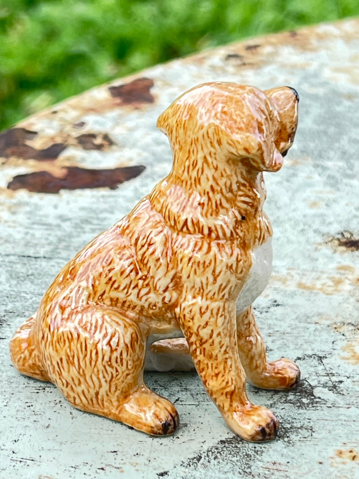 Miniature Porcelain Golden Retriever Sitting Dog Figurine