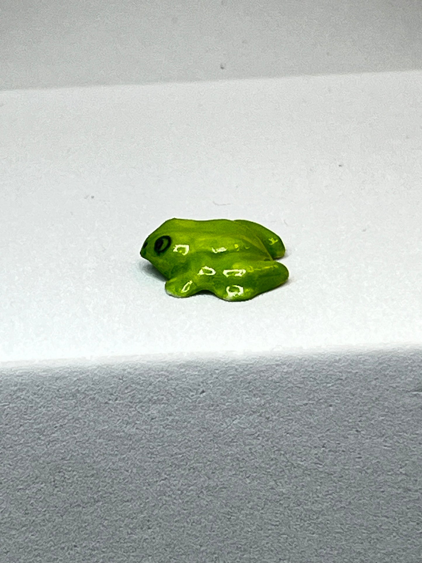 Miniature Porcelain Green Frog Figurine (Mini)