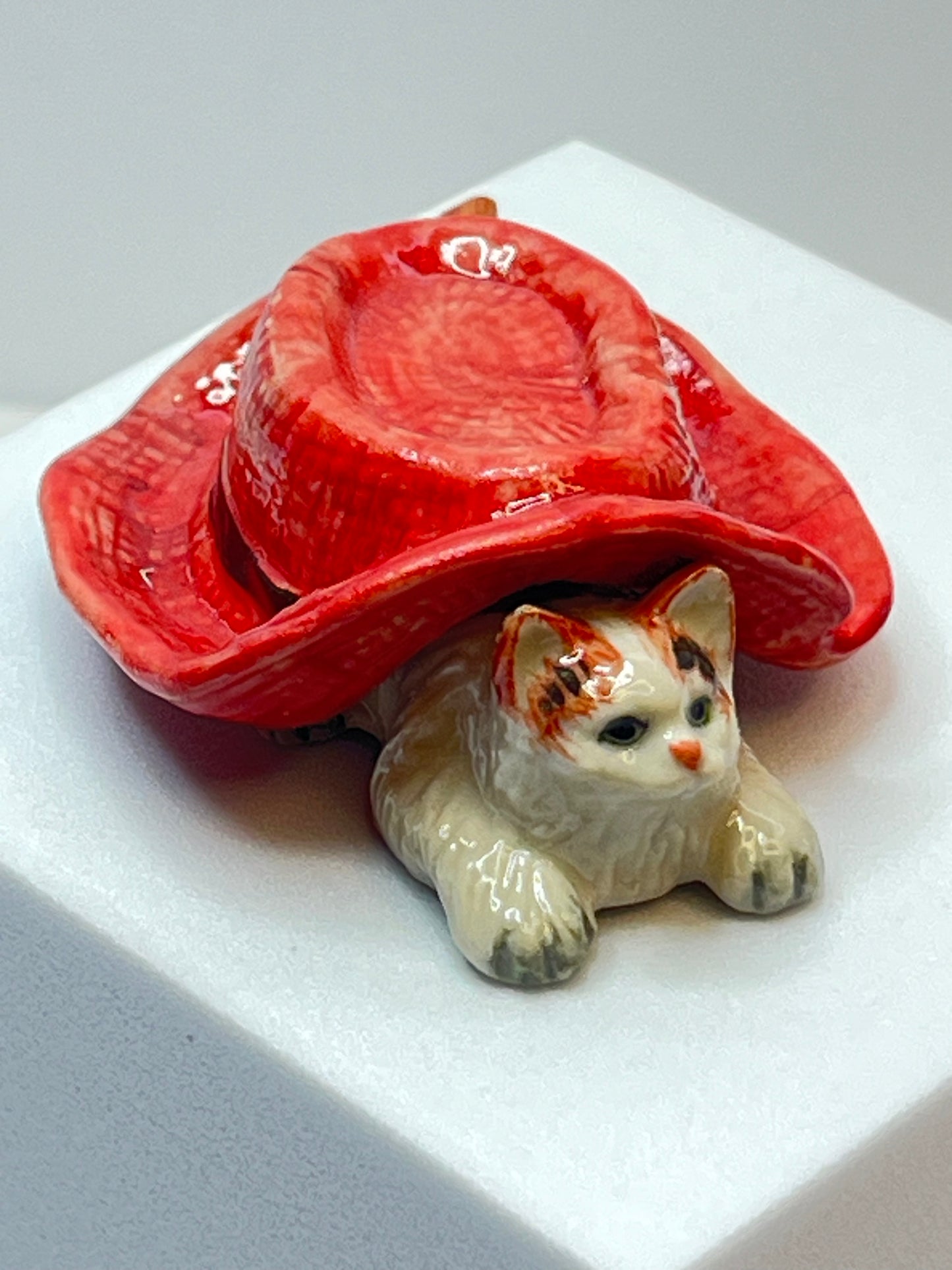 Miniature Porcelain Fat Cat In The Hat Figurine