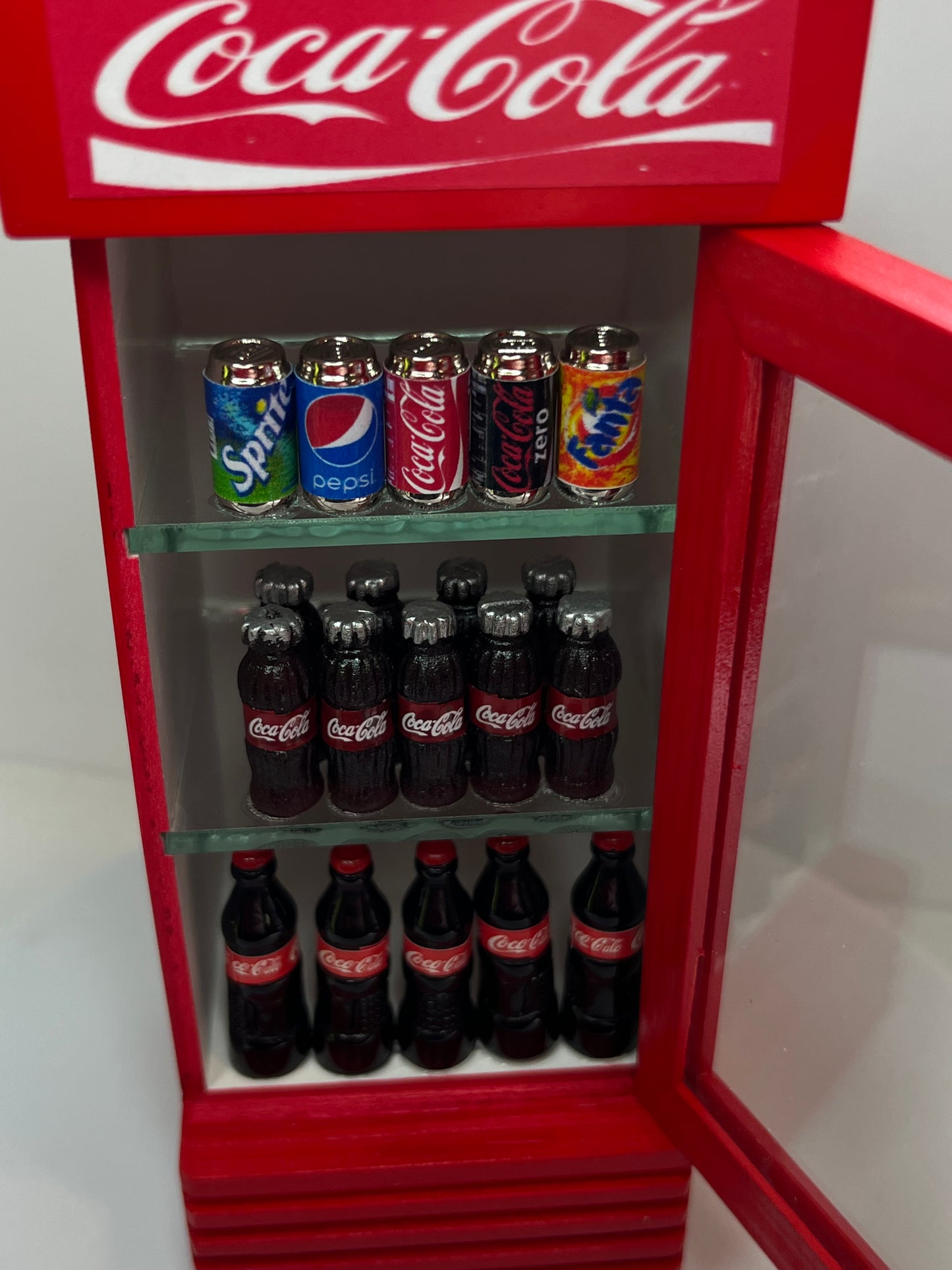 Miniature Coke Fridge Figurine with Soft Drink Cans