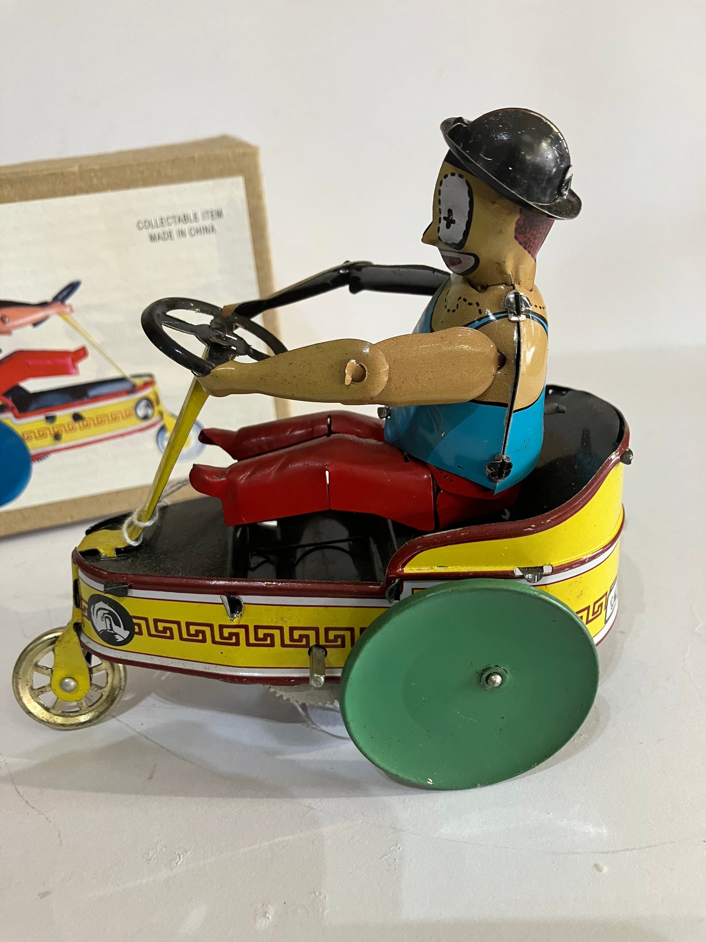 Wind Up Tin Toy Old Fashion Car And Driver