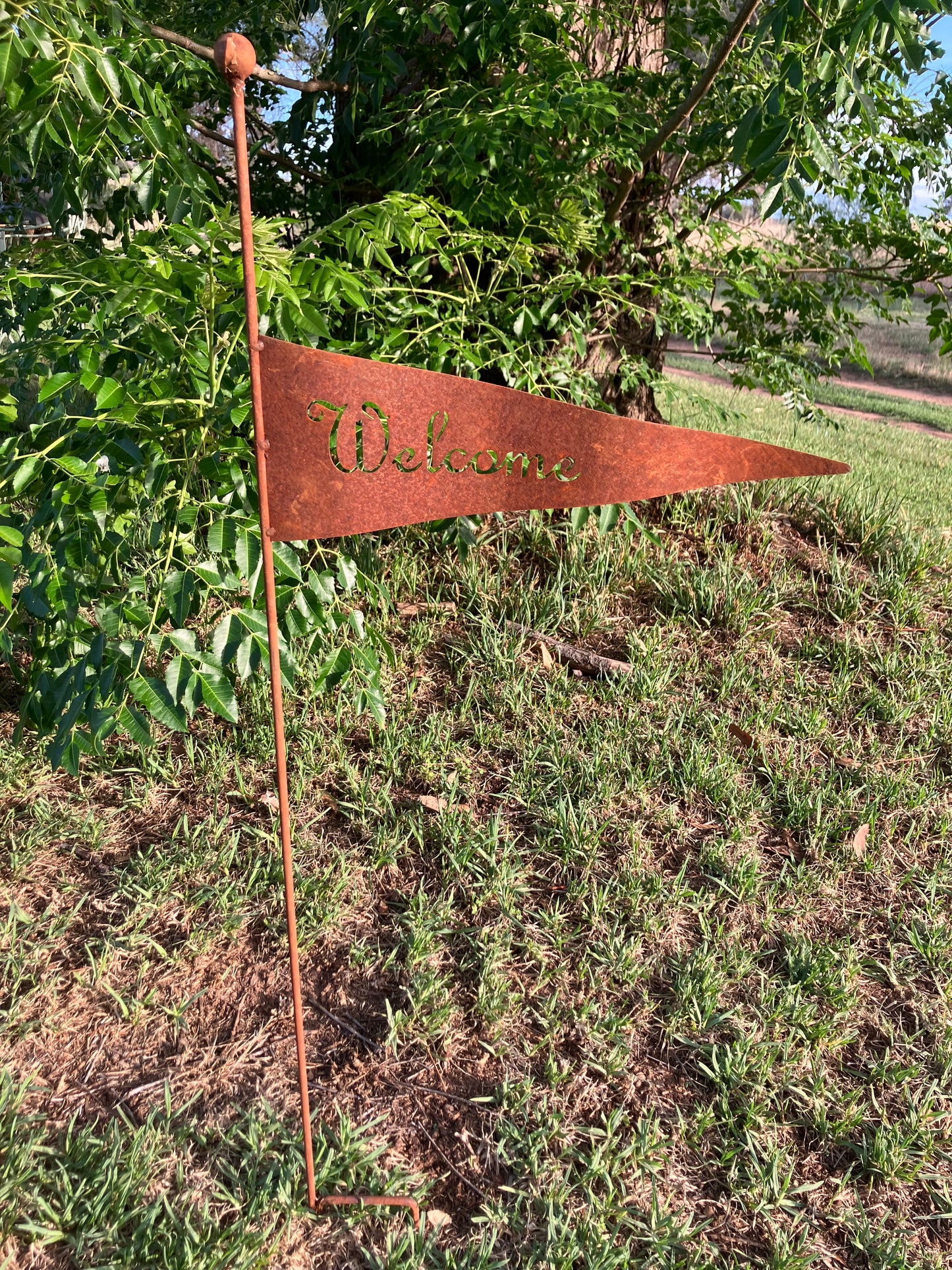 Rusty Garden Stale Welcome Flag