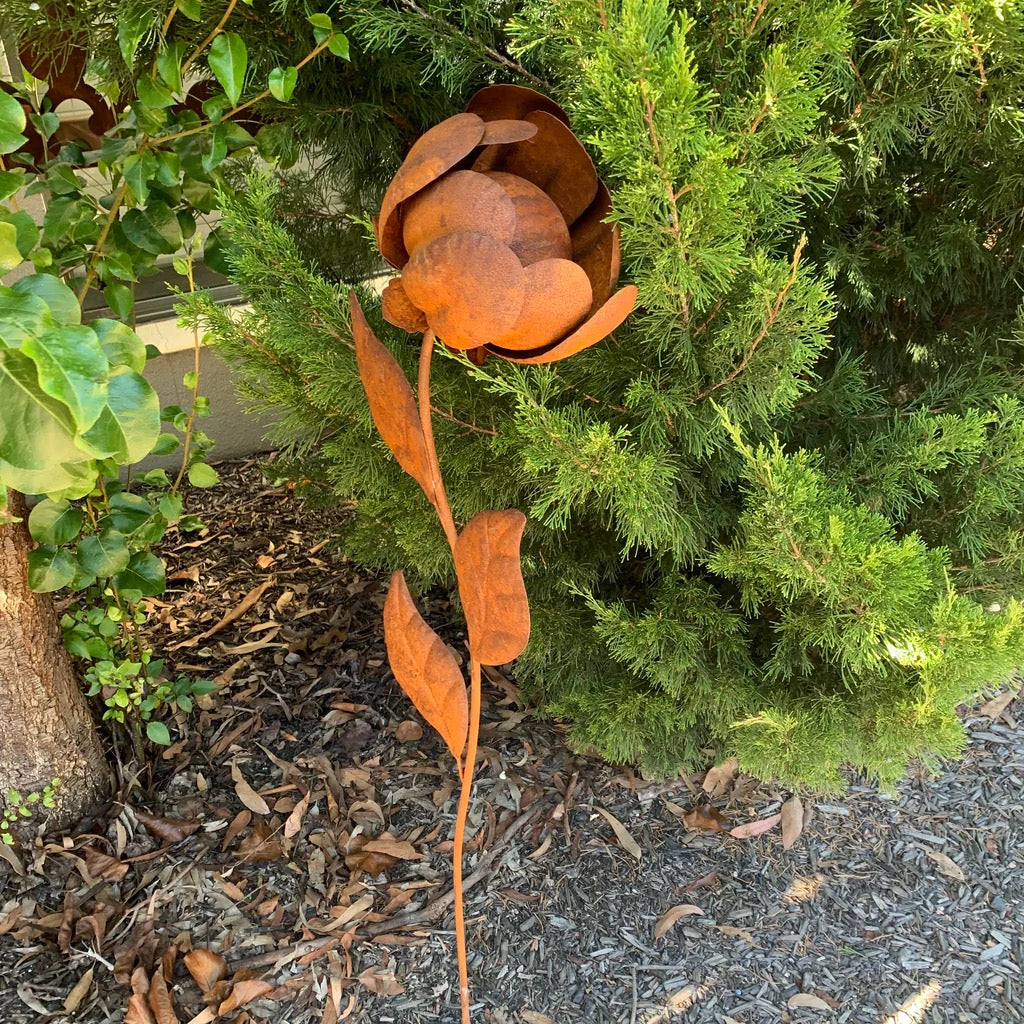 Rusty Metal Flower Stake