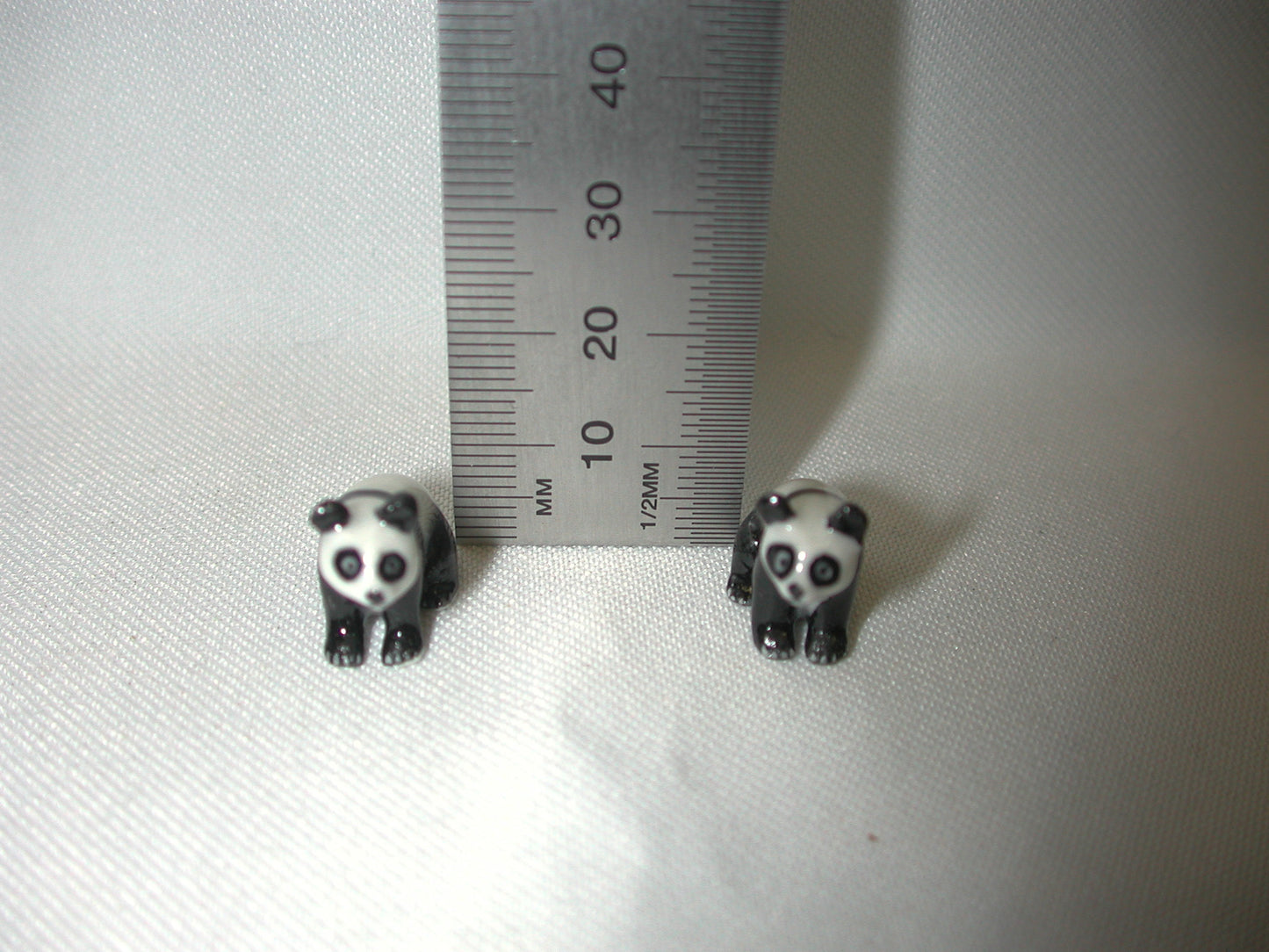 Mini Panda Bear Miniatures Porcelain Figurines (2Pcs)