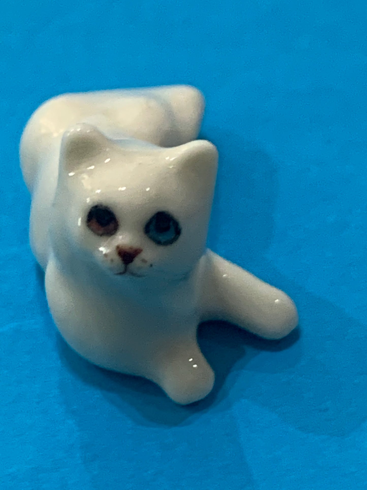 Miniature Porcelain Cats Kittens  Figurine White