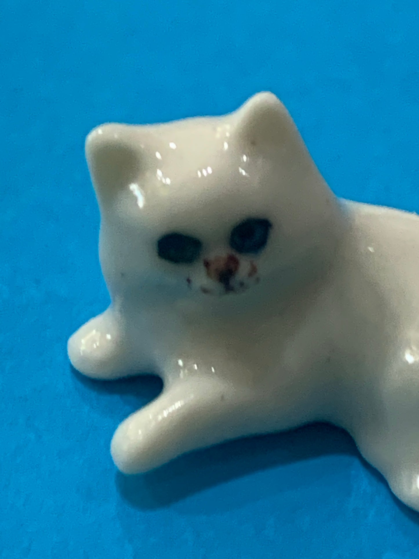 Miniature Porcelain Cats Kittens  Figurine White