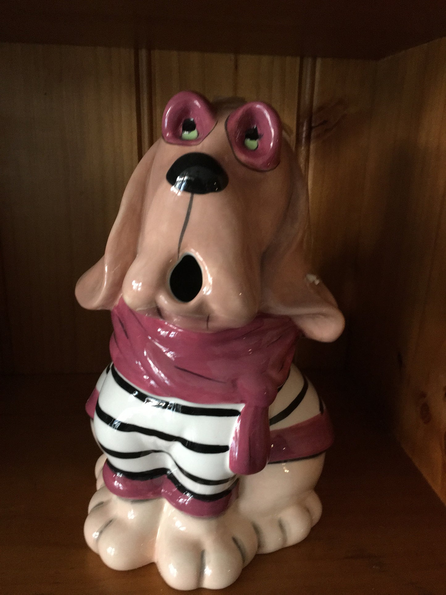 Collectable Novelty Ceramic Teapot Blood Hound