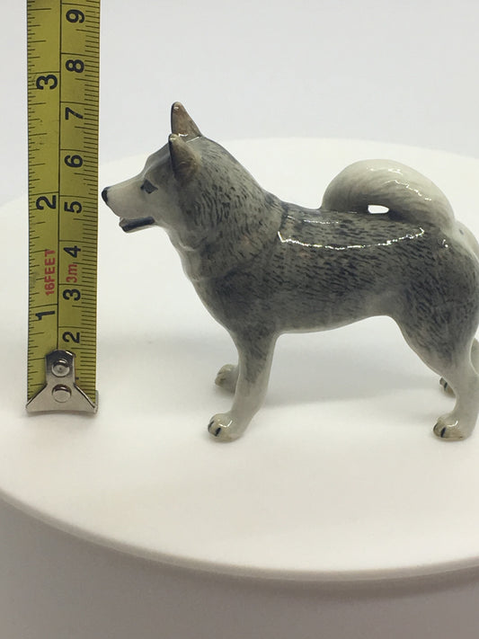 Miniature Porcelain Dog Figurine Alaskan Malamute Dog Breed