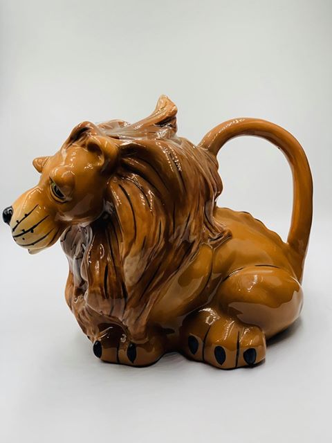Collectable Novelty Ceramic Lion Teapot